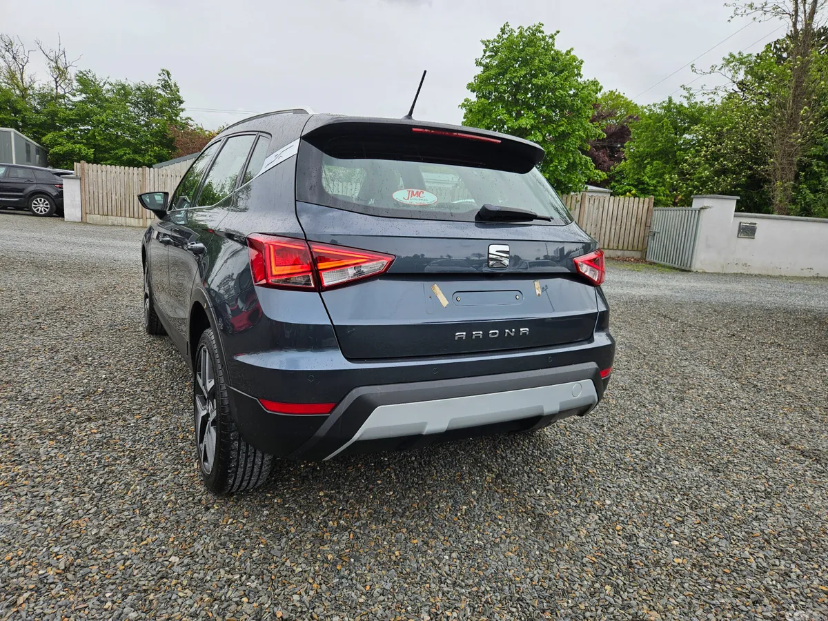SEAT Arona SUV, Diesel, 2019, Grey