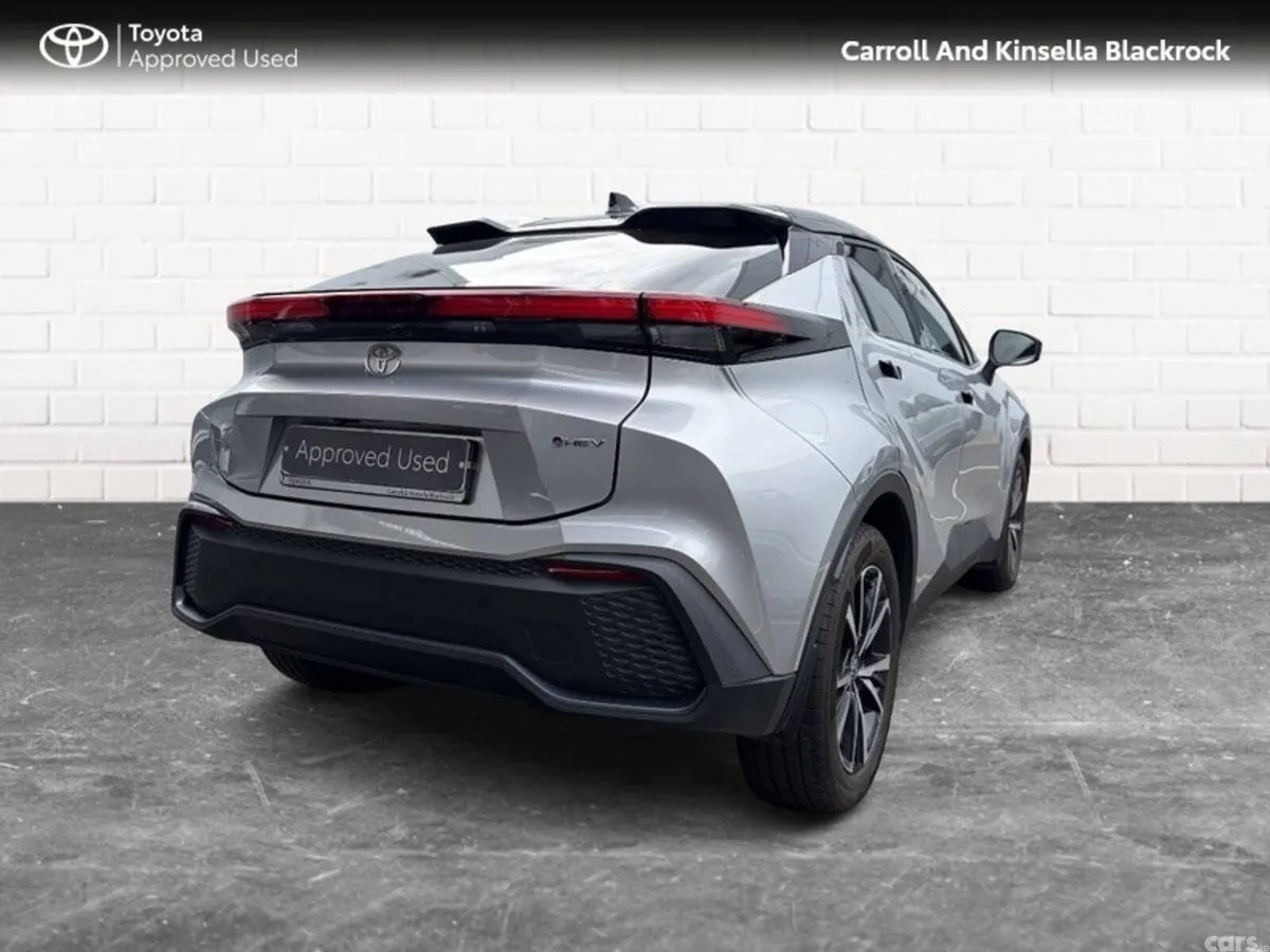 Toyota C-HR SUV, Petrol Hybrid, 2025, Silver