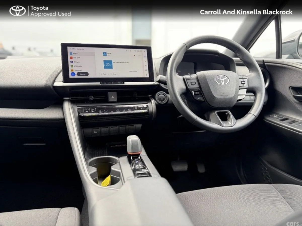 Toyota C-HR SUV, Petrol Hybrid, 2025, Silver