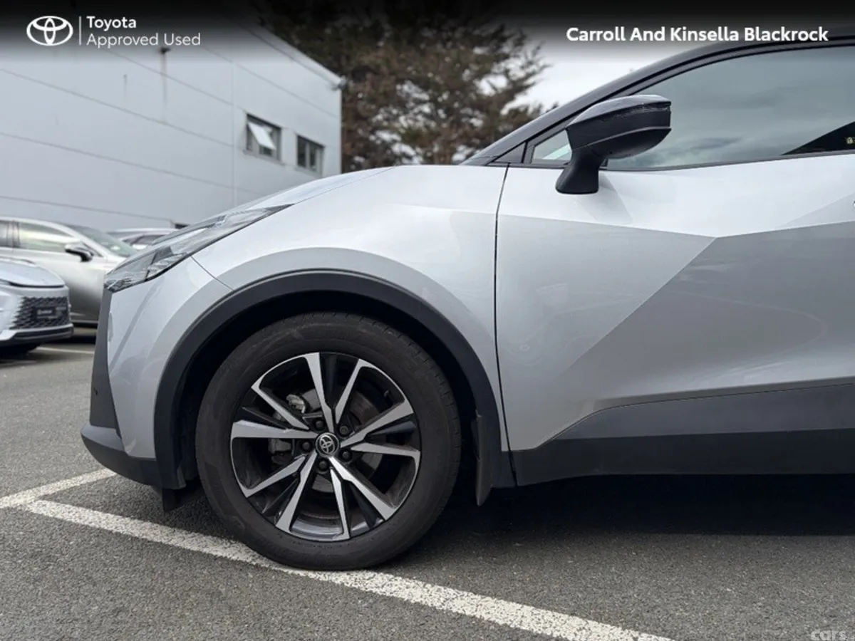 Toyota C-HR SUV, Petrol Hybrid, 2025, Silver