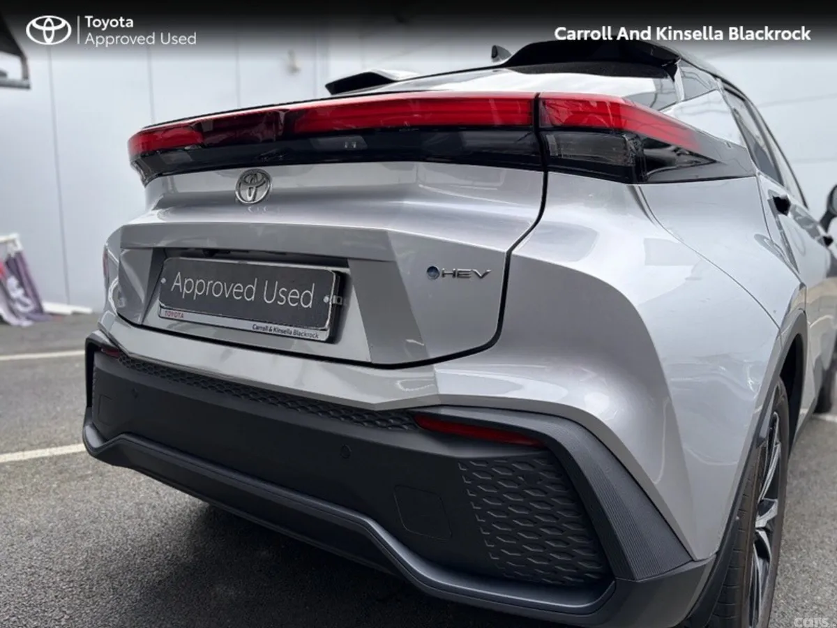 Toyota C-HR SUV, Petrol Hybrid, 2025, Silver