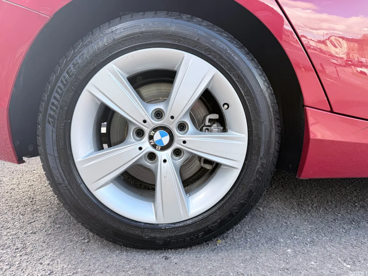 BMW 1-Series Hatchback, Diesel, 2017, Red