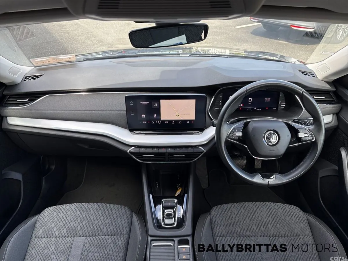 Skoda Octavia Saloon, Diesel, 2024, Black