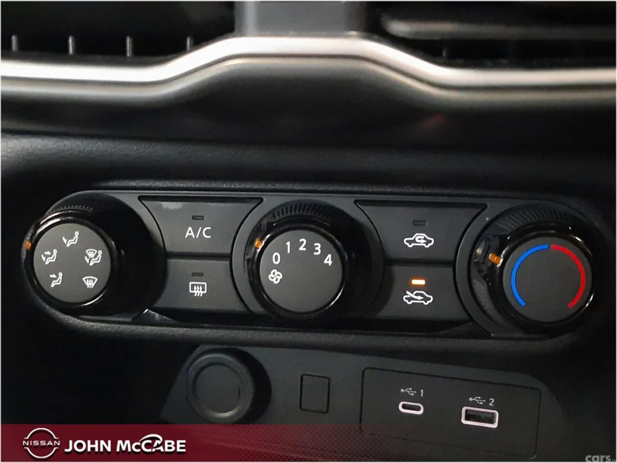 Nissan Juke MPV, Petrol, 2025, Black