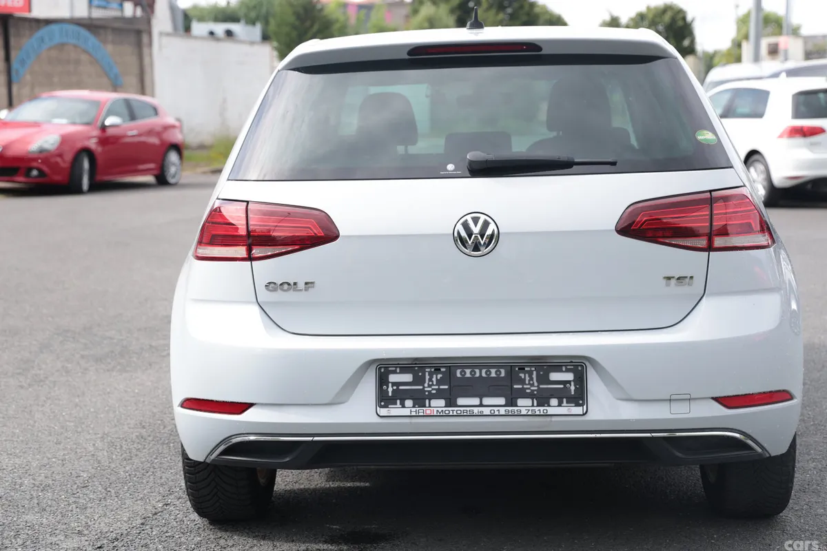 Volkswagen Golf Hatchback, Petrol, 2017, White