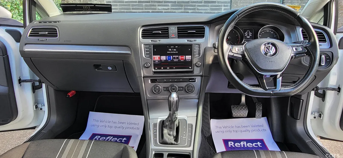 Volkswagen Golf Hatchback, Petrol, 2015, White
