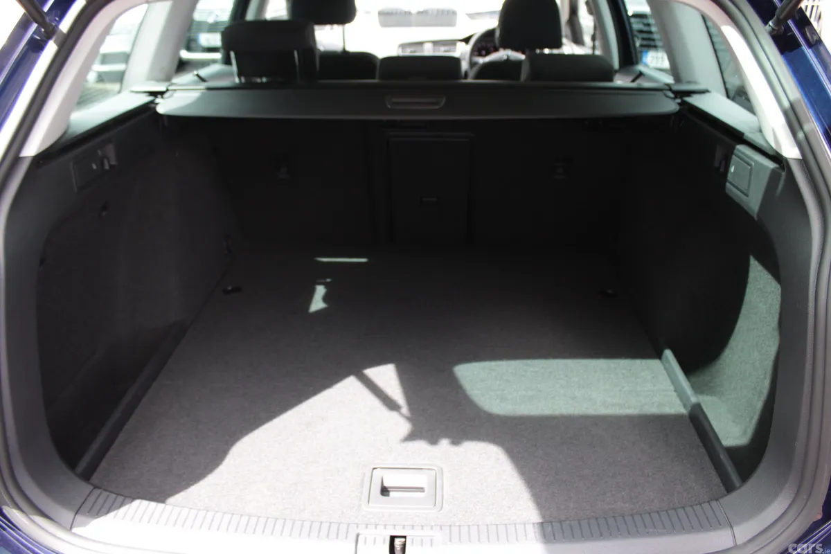 Volkswagen Golf Estate, Petrol, 2019, Blue