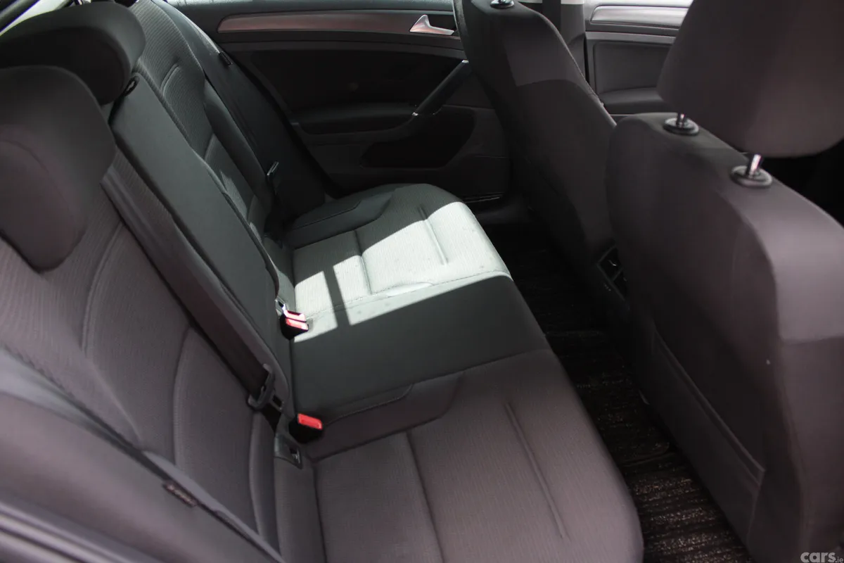 Volkswagen Golf Estate, Petrol, 2019, Blue