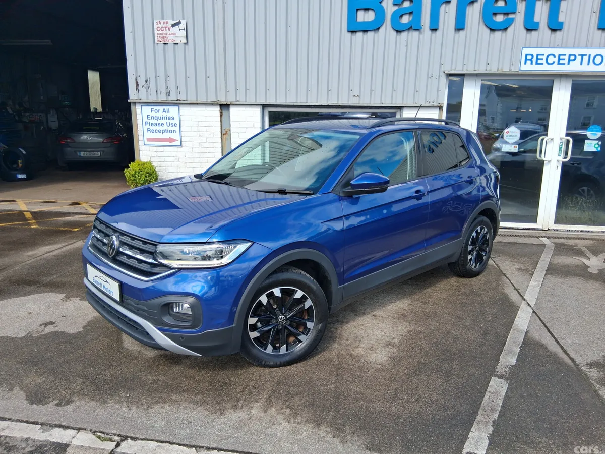 Volkswagen T-Cross Hatchback, Petrol, 2021, Blue