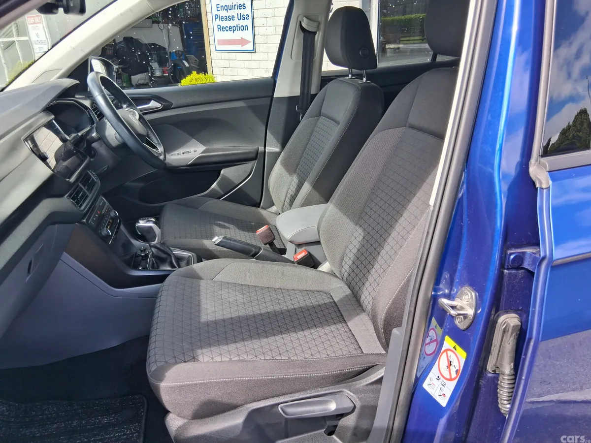 Volkswagen T-Cross Hatchback, Petrol, 2021, Blue