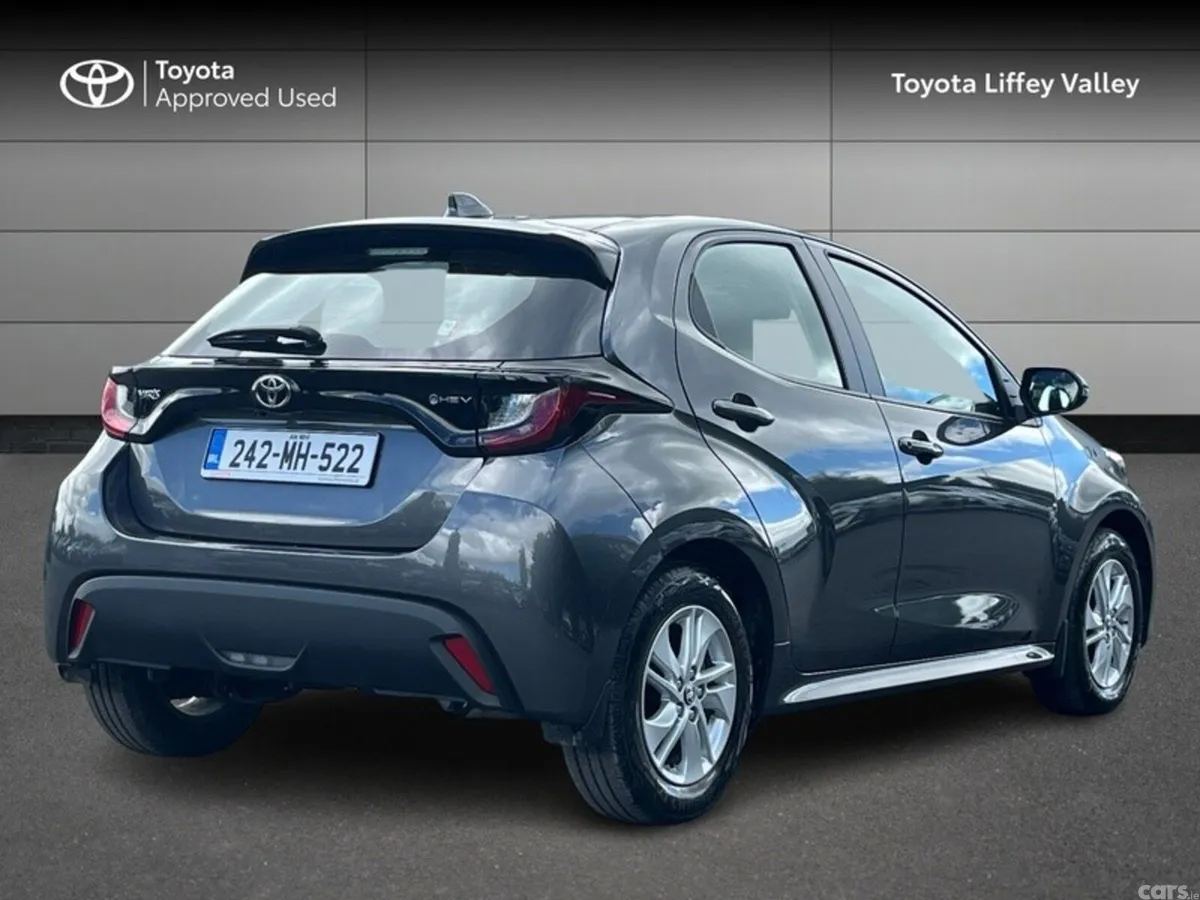 Toyota Yaris Hatchback, Petrol Hybrid, 2024, Grey