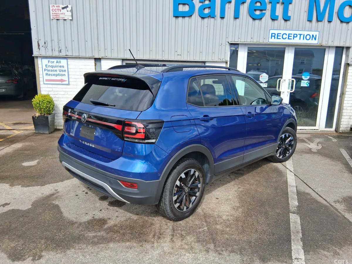 Volkswagen T-Cross Hatchback, Petrol, 2021, Blue