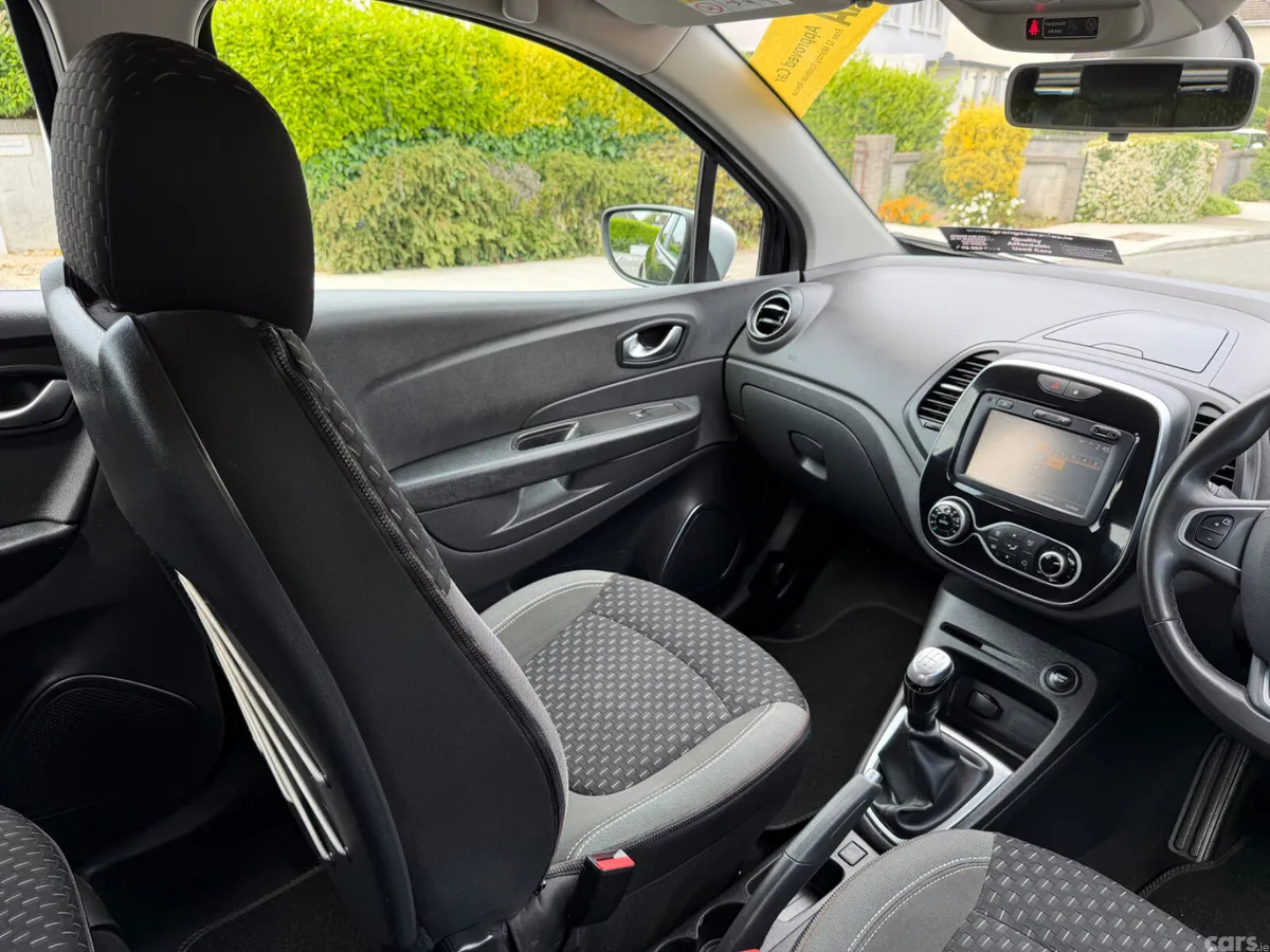 Renault Captur Hatchback, Petrol, 2018, Black