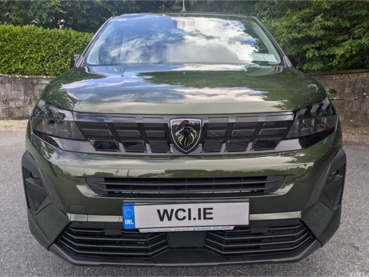 Peugeot Rifter MPV, Diesel, 2025, Green