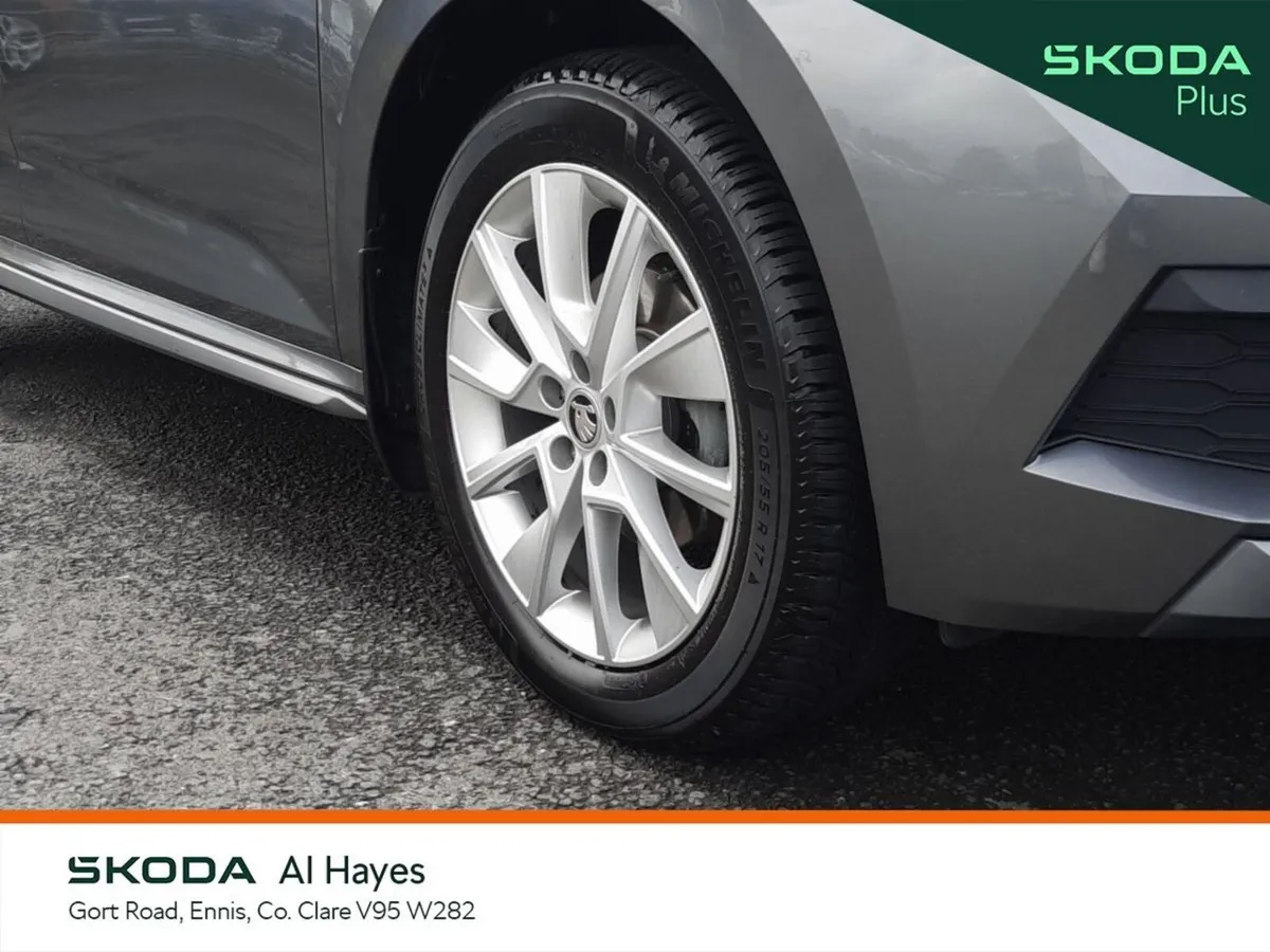 Skoda Kamiq Hatchback, Petrol, 2023, Grey