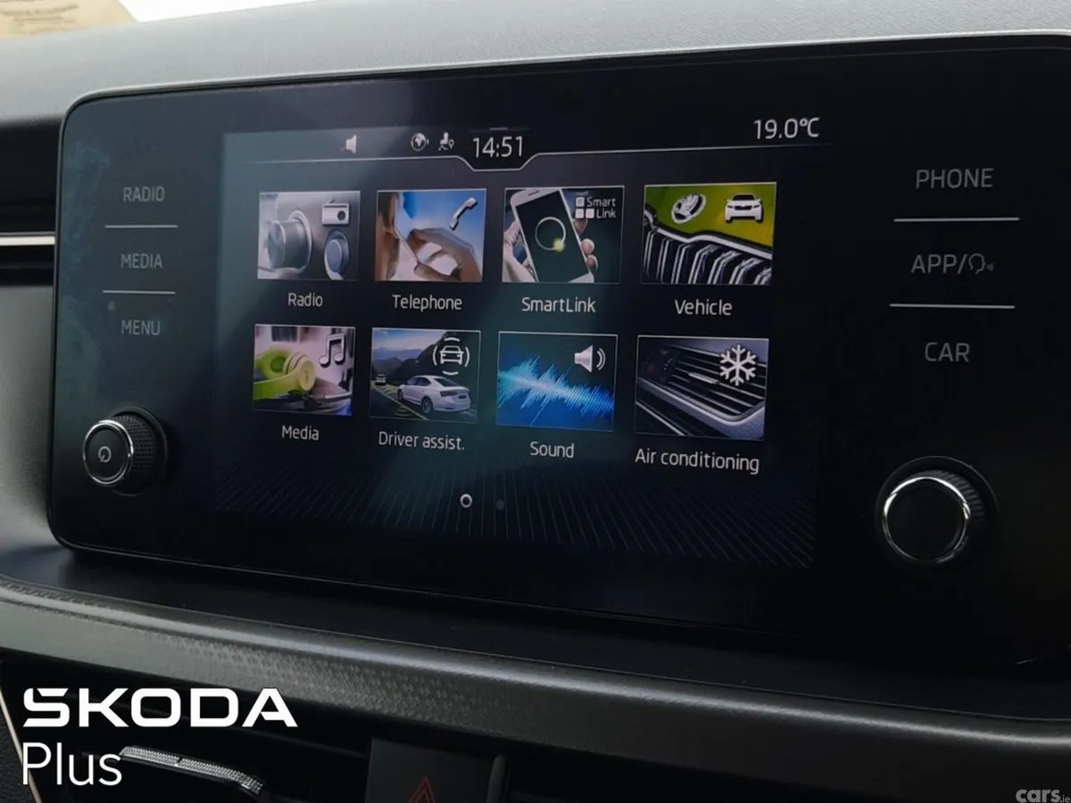 Skoda Kamiq Hatchback, Petrol, 2023, Grey