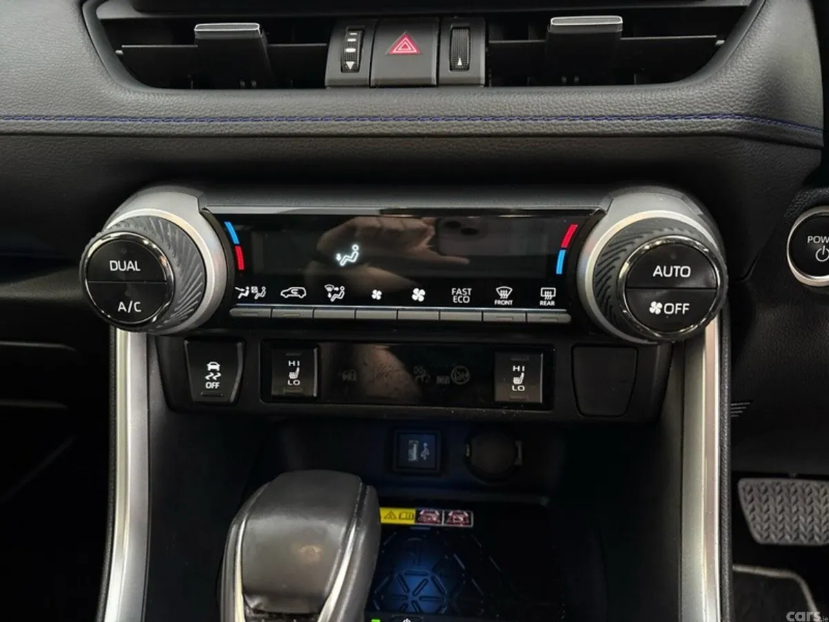 Toyota RAV4 SUV, Petrol Hybrid, 2024, Blue