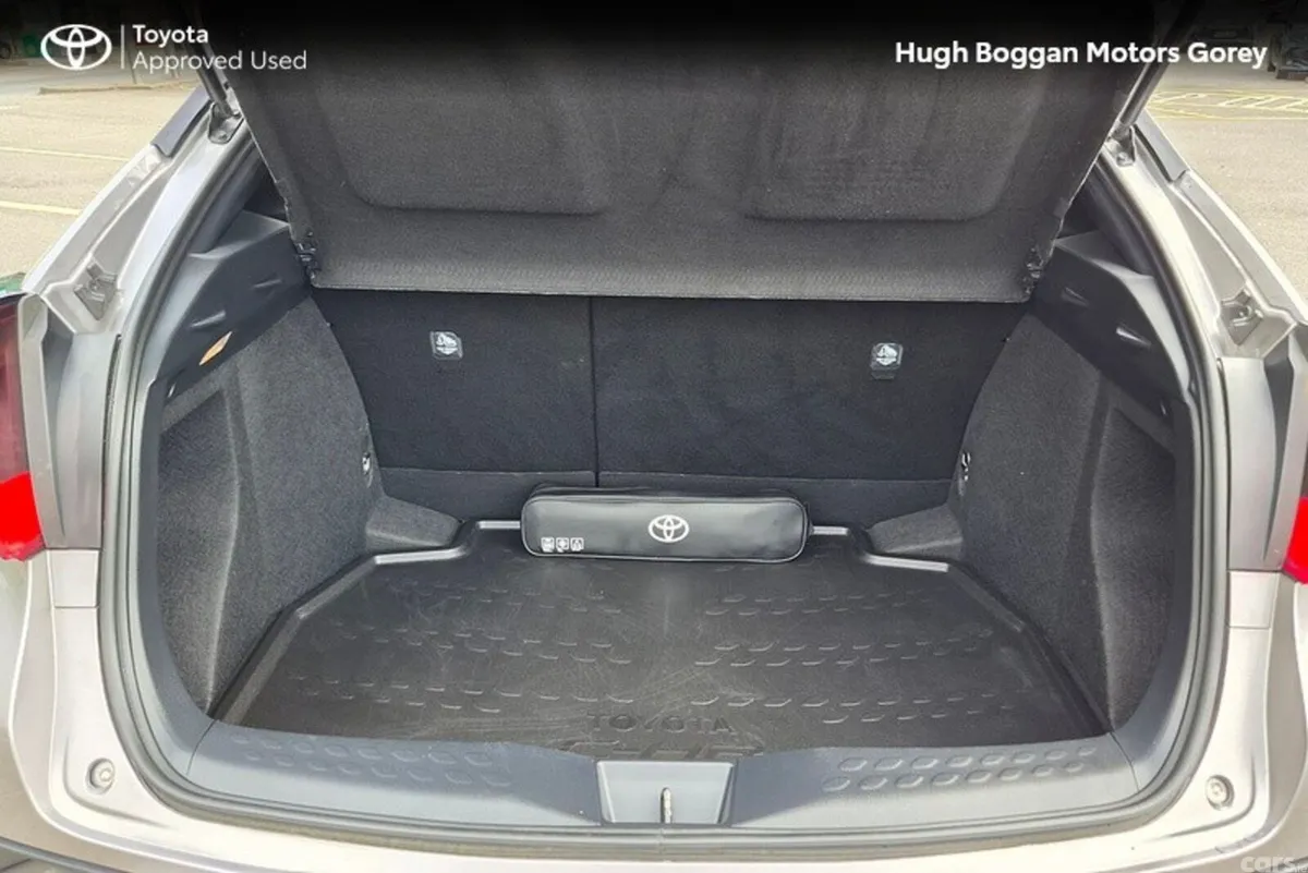 Toyota C-HR SUV, Petrol Hybrid, 2021, Grey