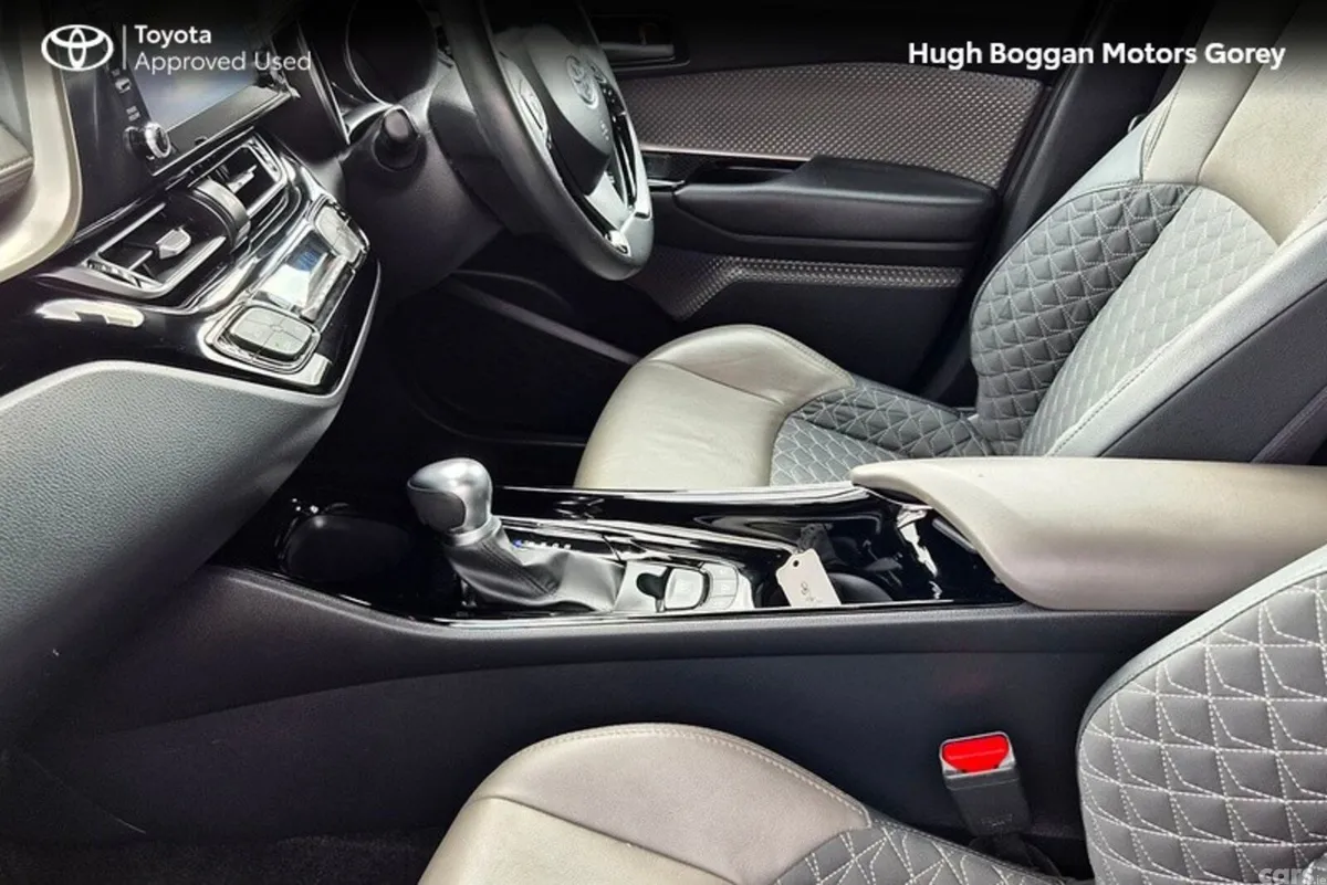 Toyota C-HR SUV, Petrol Hybrid, 2021, Grey