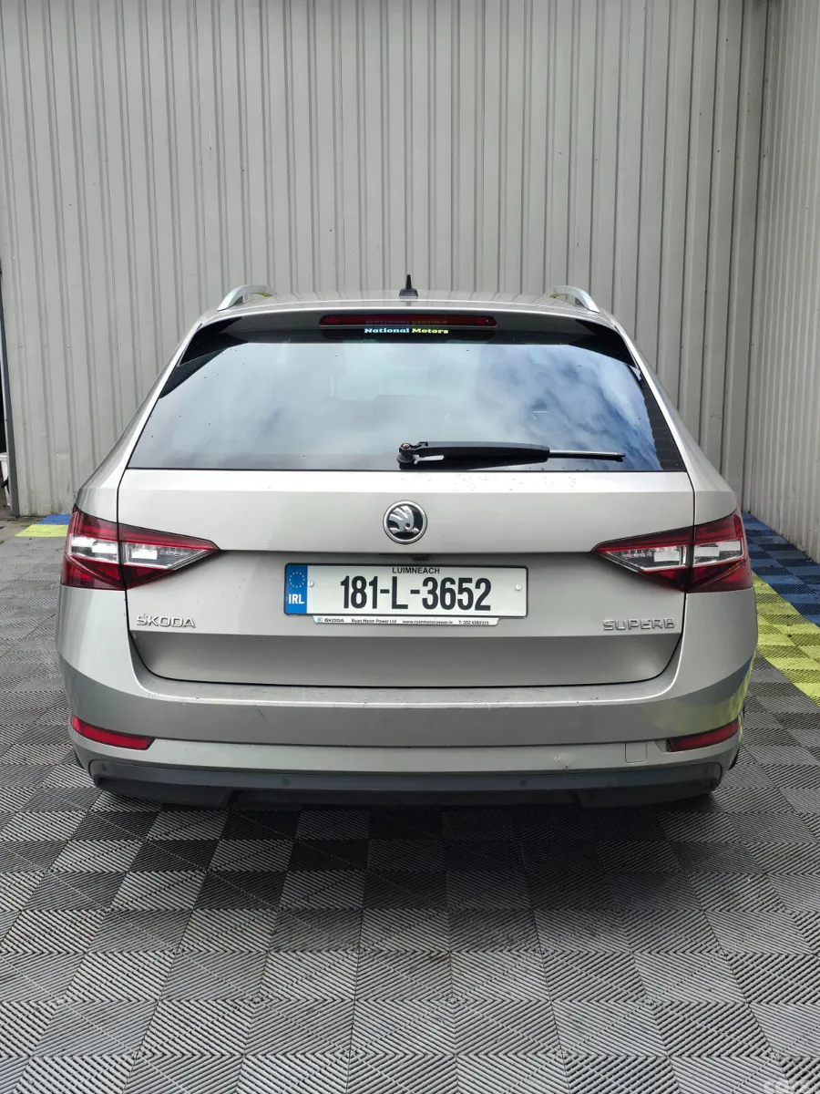 Skoda Superb Estate, Diesel, 2018, Grey