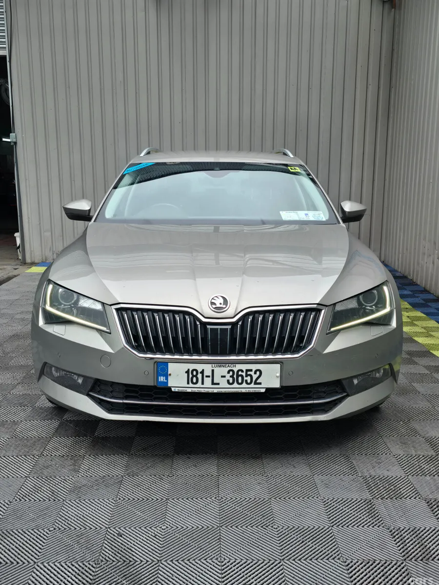 Skoda Superb Estate, Diesel, 2018, Grey