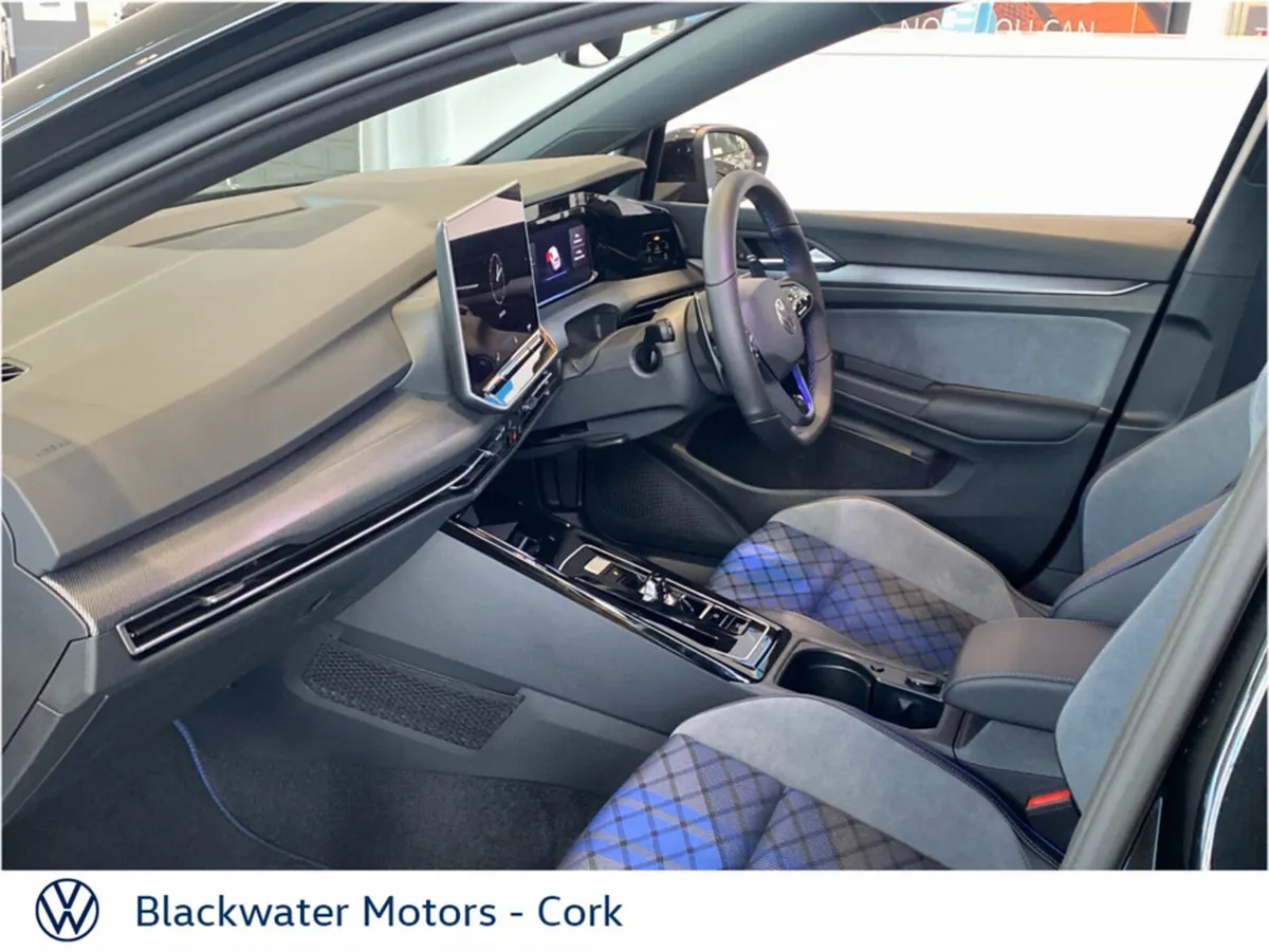 Volkswagen Golf Hatchback, Petrol, 2027, Black