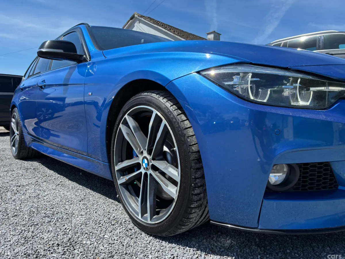 BMW 3-Series Estate, Diesel, 2018, Blue