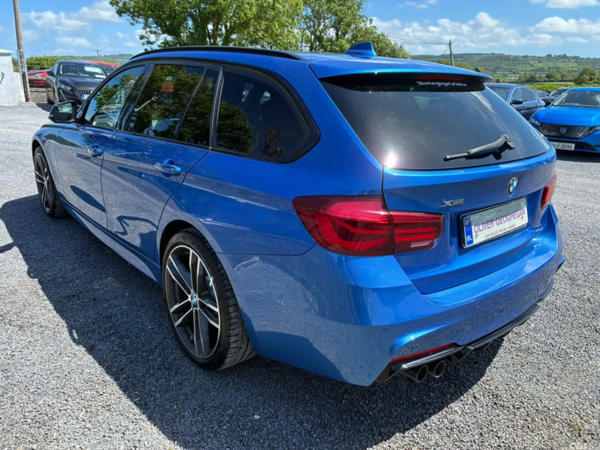 BMW 3-Series Estate, Diesel, 2018, Blue