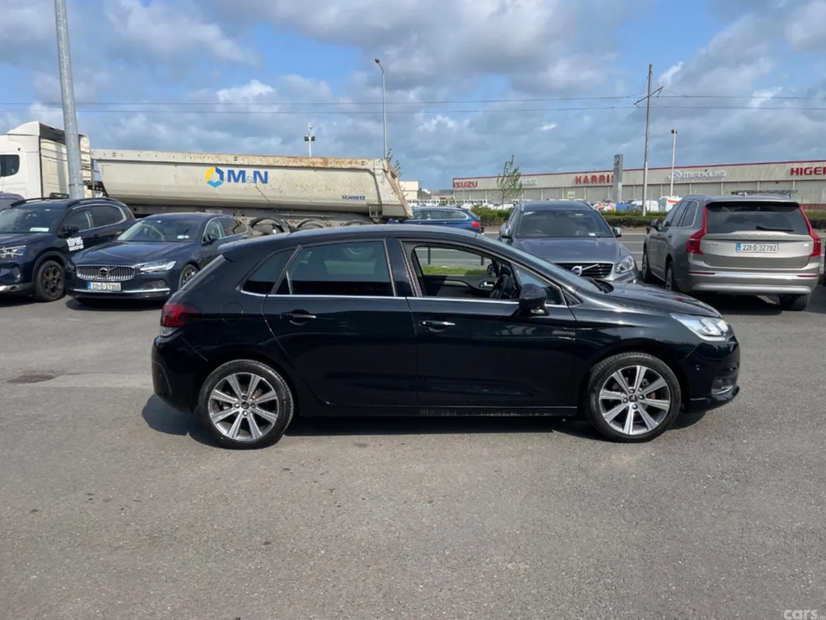 Citroen C4 Hatchback, Petrol, 2017, Black