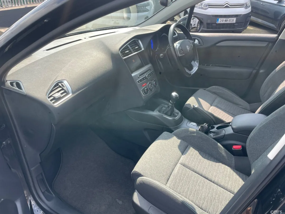 Citroen C4 Hatchback, Petrol, 2017, Black