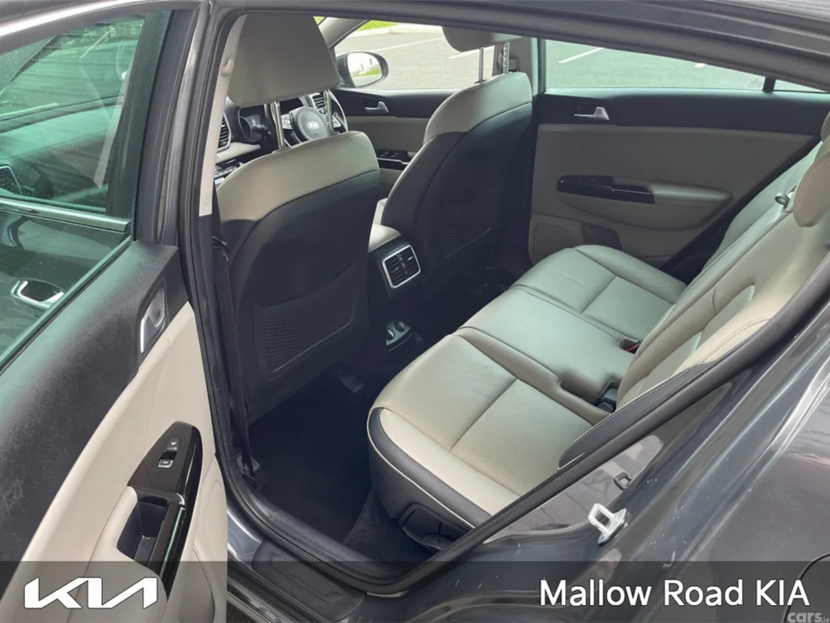 Kia Sportage MPV, Diesel Hybrid, 2021, Grey