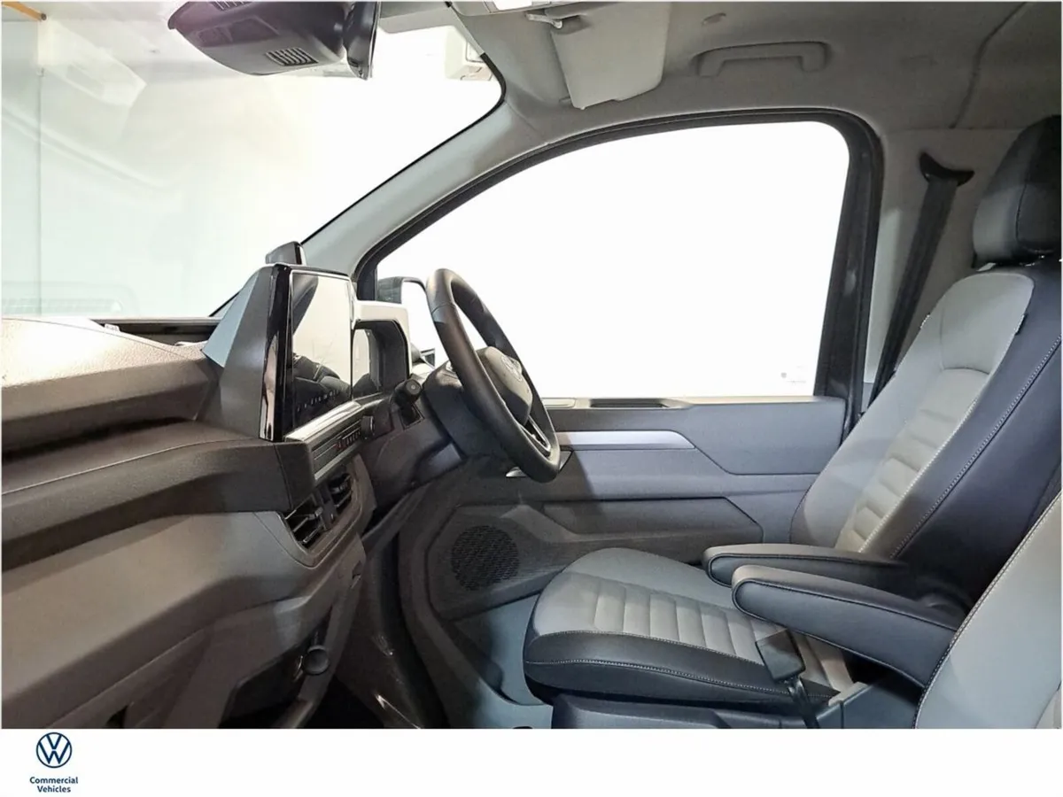 Volkswagen Caravelle MPV, Electric, 2026, Grey