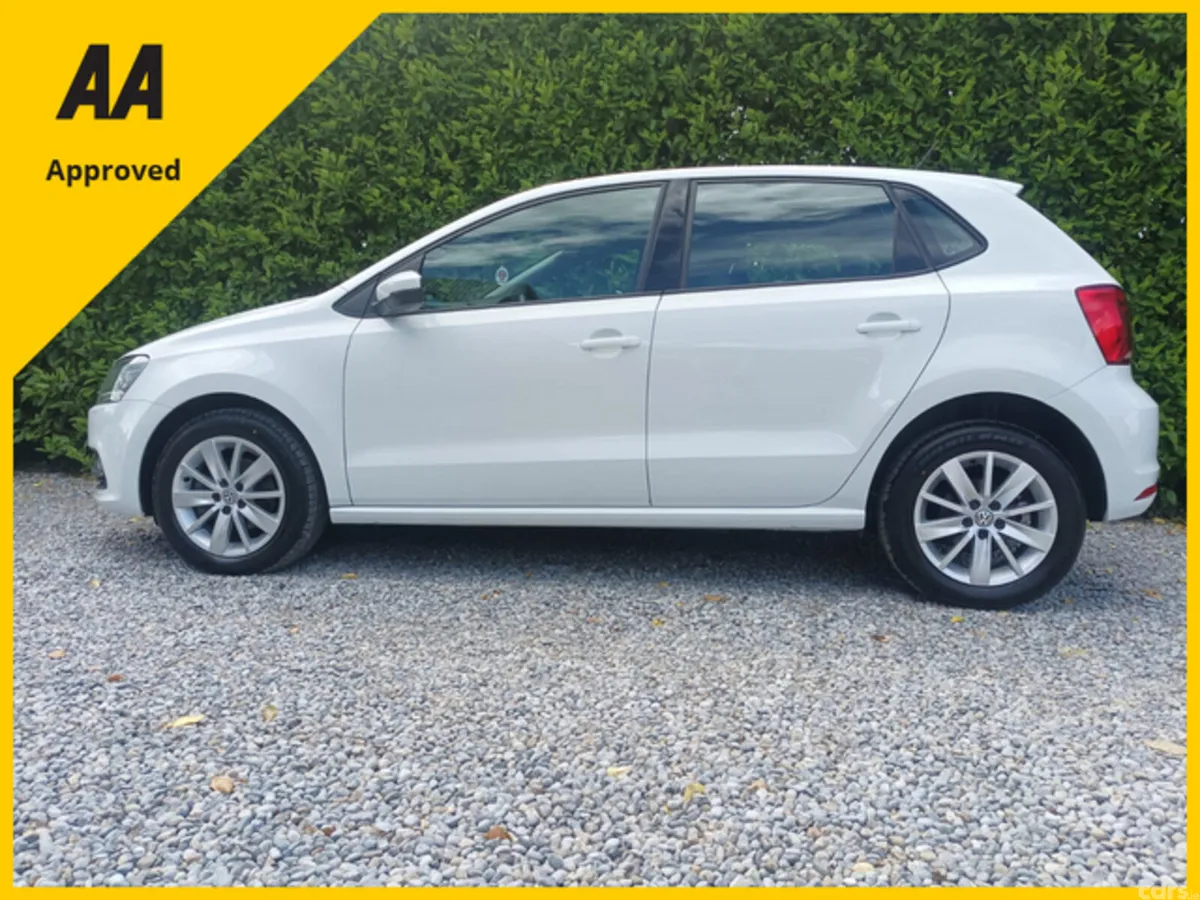 Volkswagen Polo Hatchback, Petrol, 2016, White