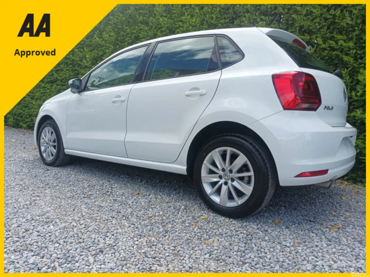 Volkswagen Polo Hatchback, Petrol, 2016, White