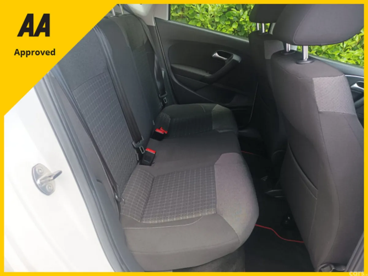 Volkswagen Polo Hatchback, Petrol, 2016, White