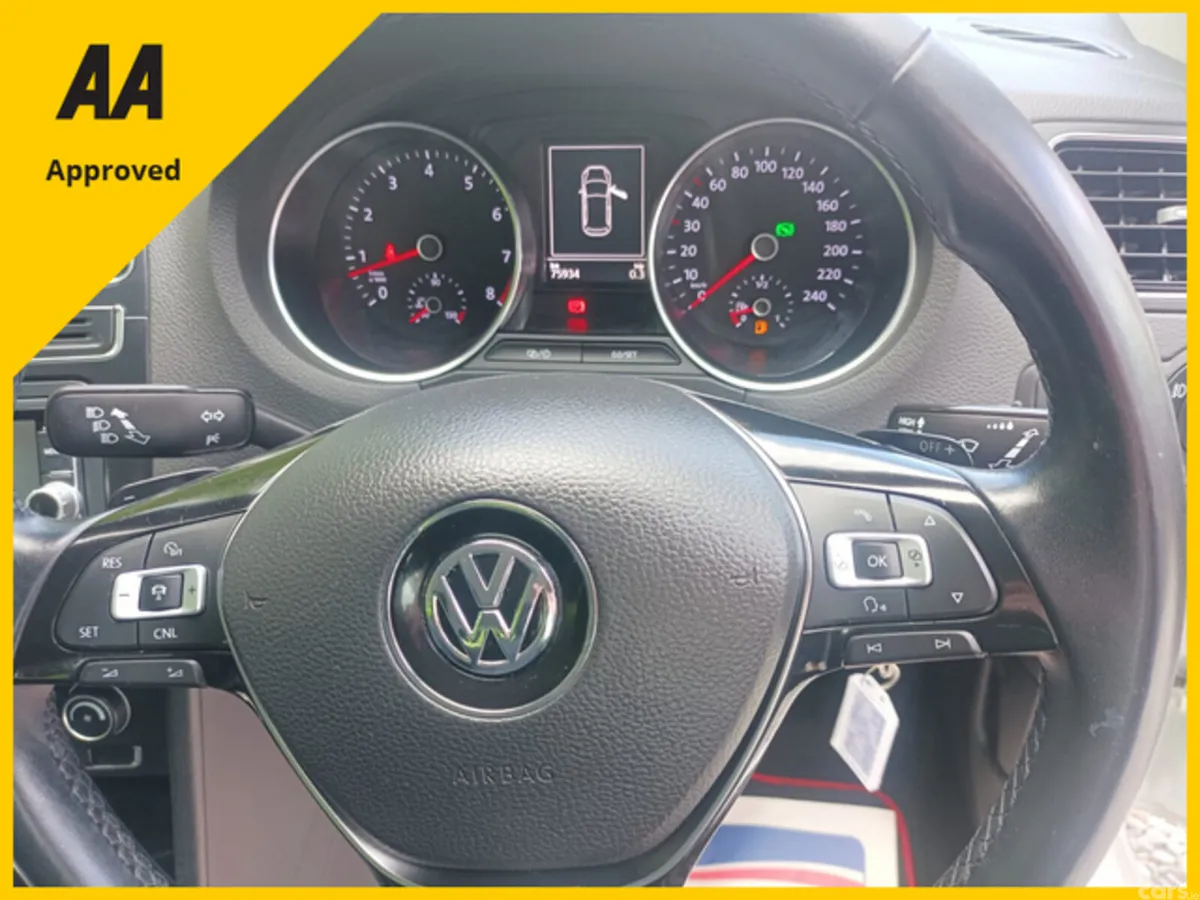 Volkswagen Polo Hatchback, Petrol, 2016, White