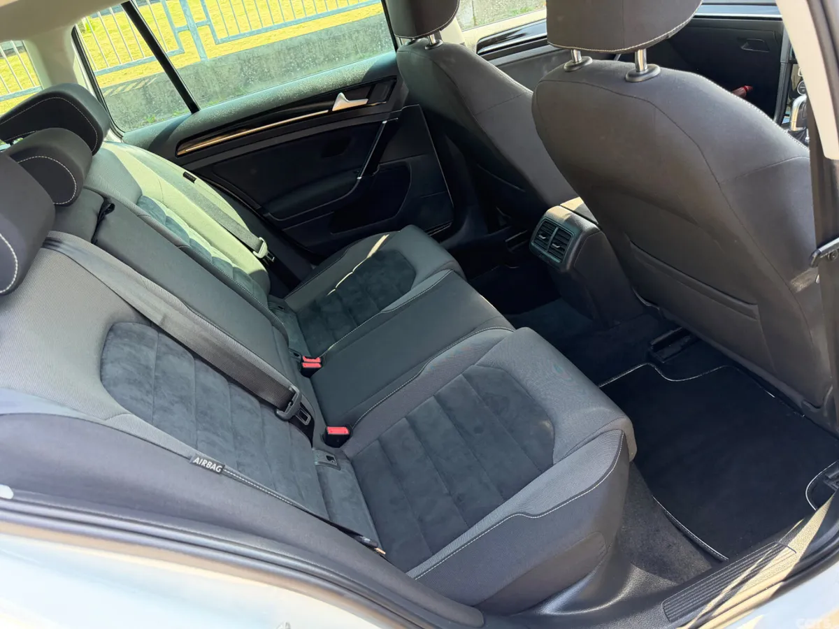 Volkswagen Golf Estate, Petrol, 2017, White