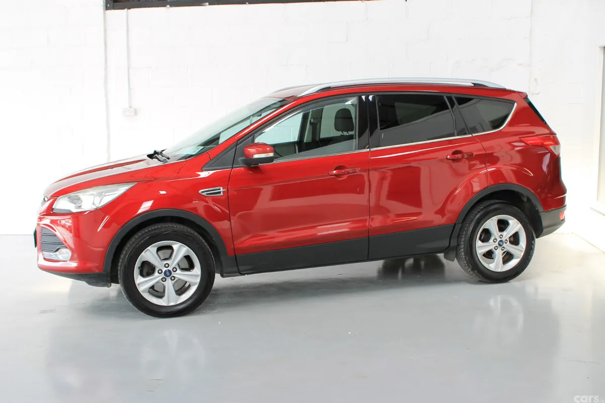 Ford Kuga SUV, Diesel, 2015, Red