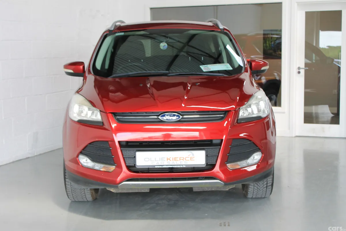 Ford Kuga SUV, Diesel, 2015, Red