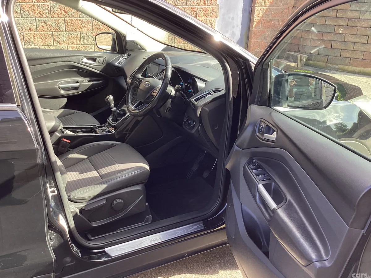 Ford Kuga SUV, Diesel, 2017, Black