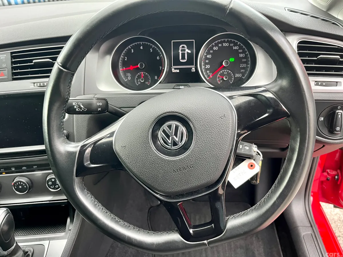 Volkswagen Golf Hatchback, Petrol, 2016, Red
