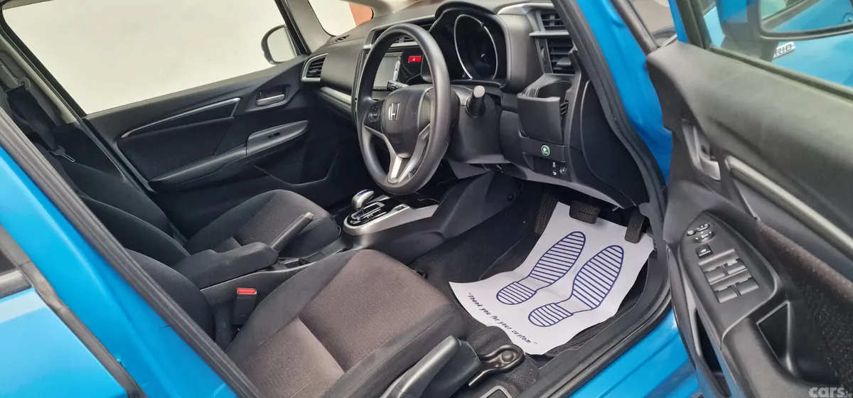 Honda Fit Hatchback, Petrol Hybrid, 2014, Blue
