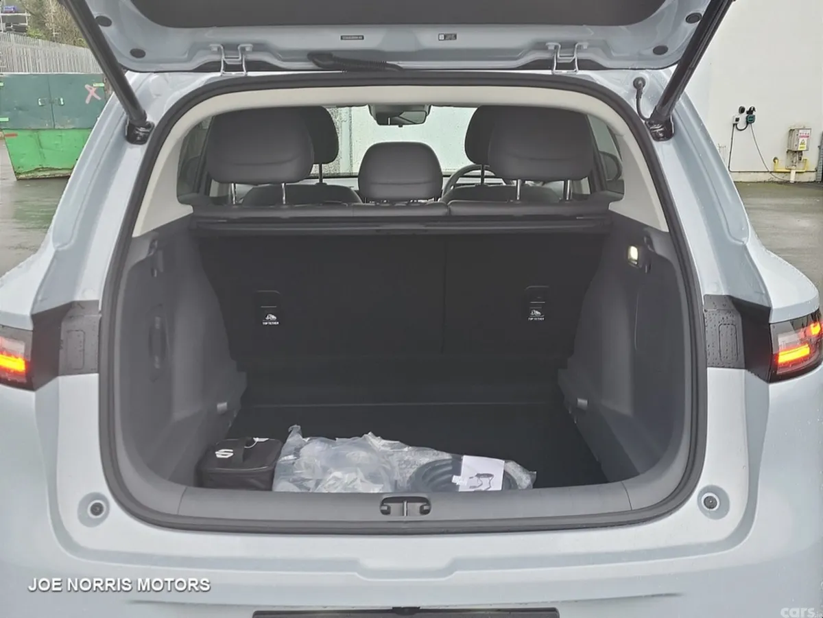 Leapmotor B10 SUV, Electric, 2026, Grey