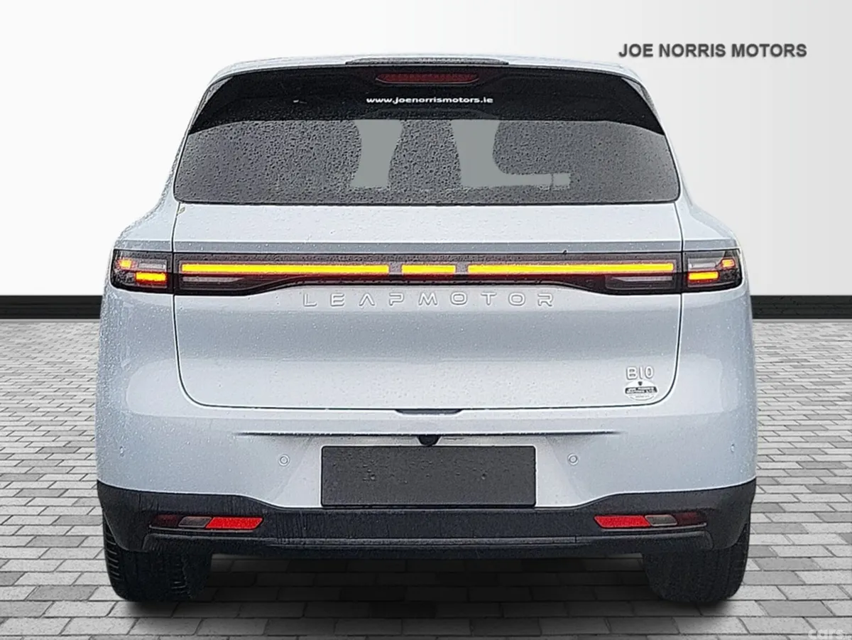 Leapmotor B10 SUV, Electric, 2026, Grey