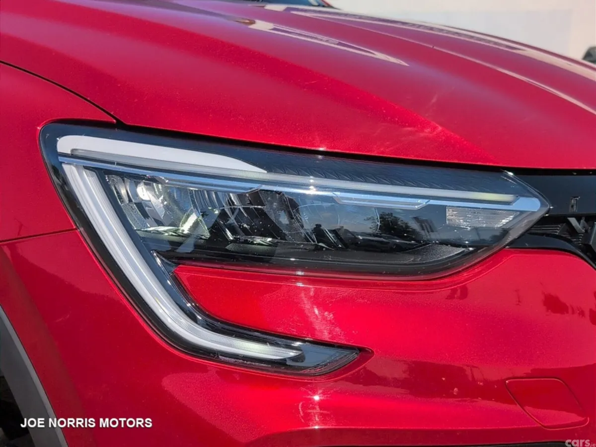 Renault Arkana Hatchback, Petrol, 2024, Red