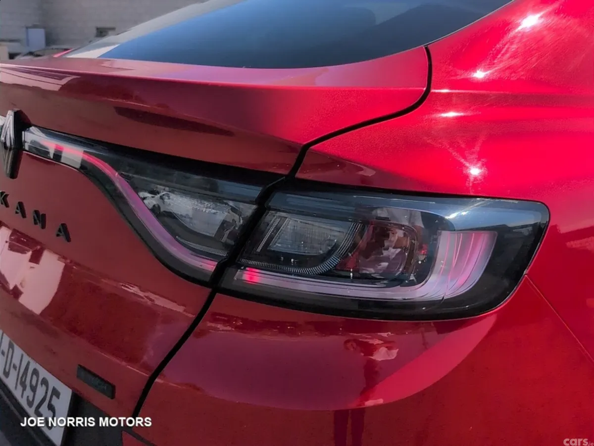 Renault Arkana Hatchback, Petrol, 2024, Red