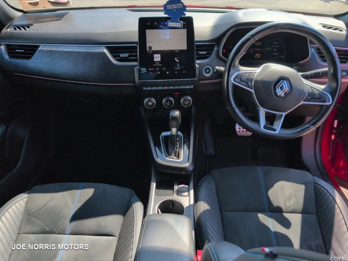 Renault Arkana Hatchback, Petrol, 2024, Red