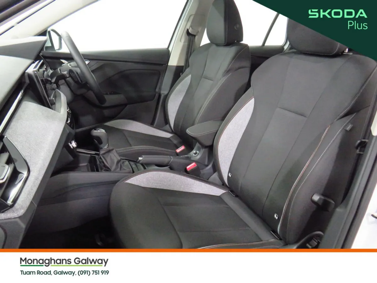Skoda Kamiq Hatchback, Petrol, 2024, White