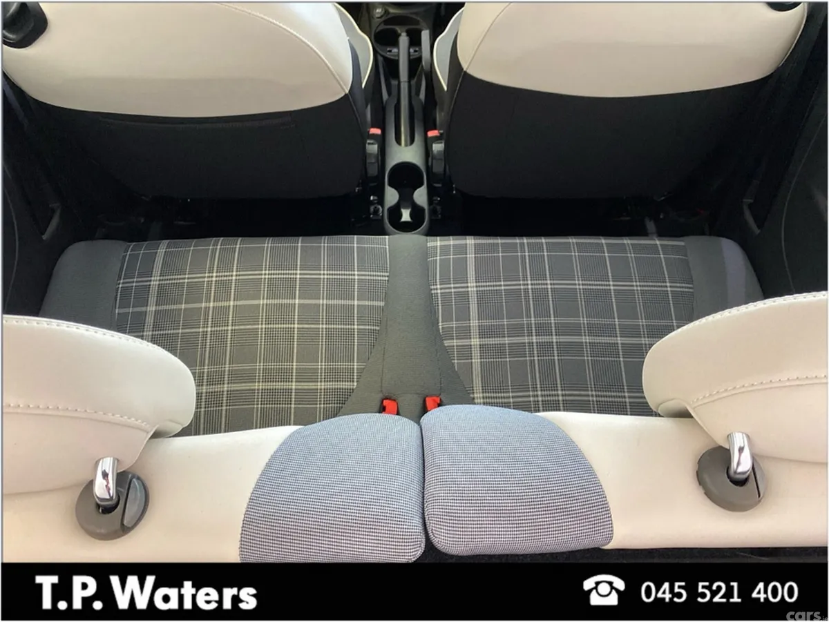 Fiat 500 Hatchback, Petrol, 2021, Red