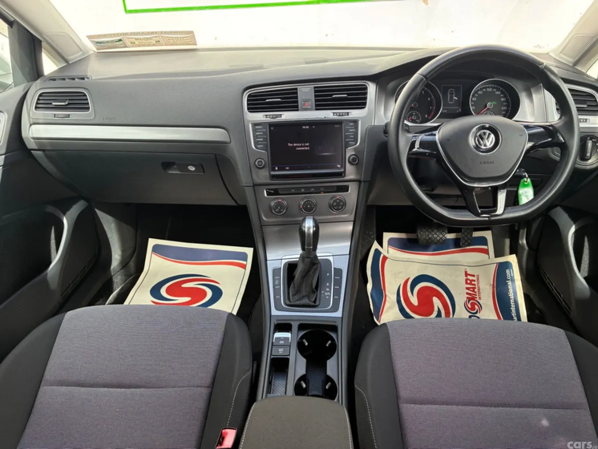 Volkswagen Golf Hatchback, Petrol, 2016, White